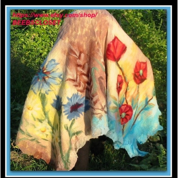 Wool Floral shawl, Floral wool wrap , Handcrafted OOAK - Picture 8 of 13